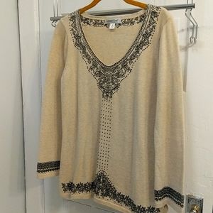 Pullover knit.